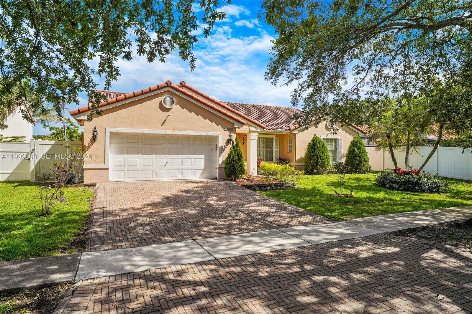 12611 SW 20th St, Miramar FL 33027 photo 2