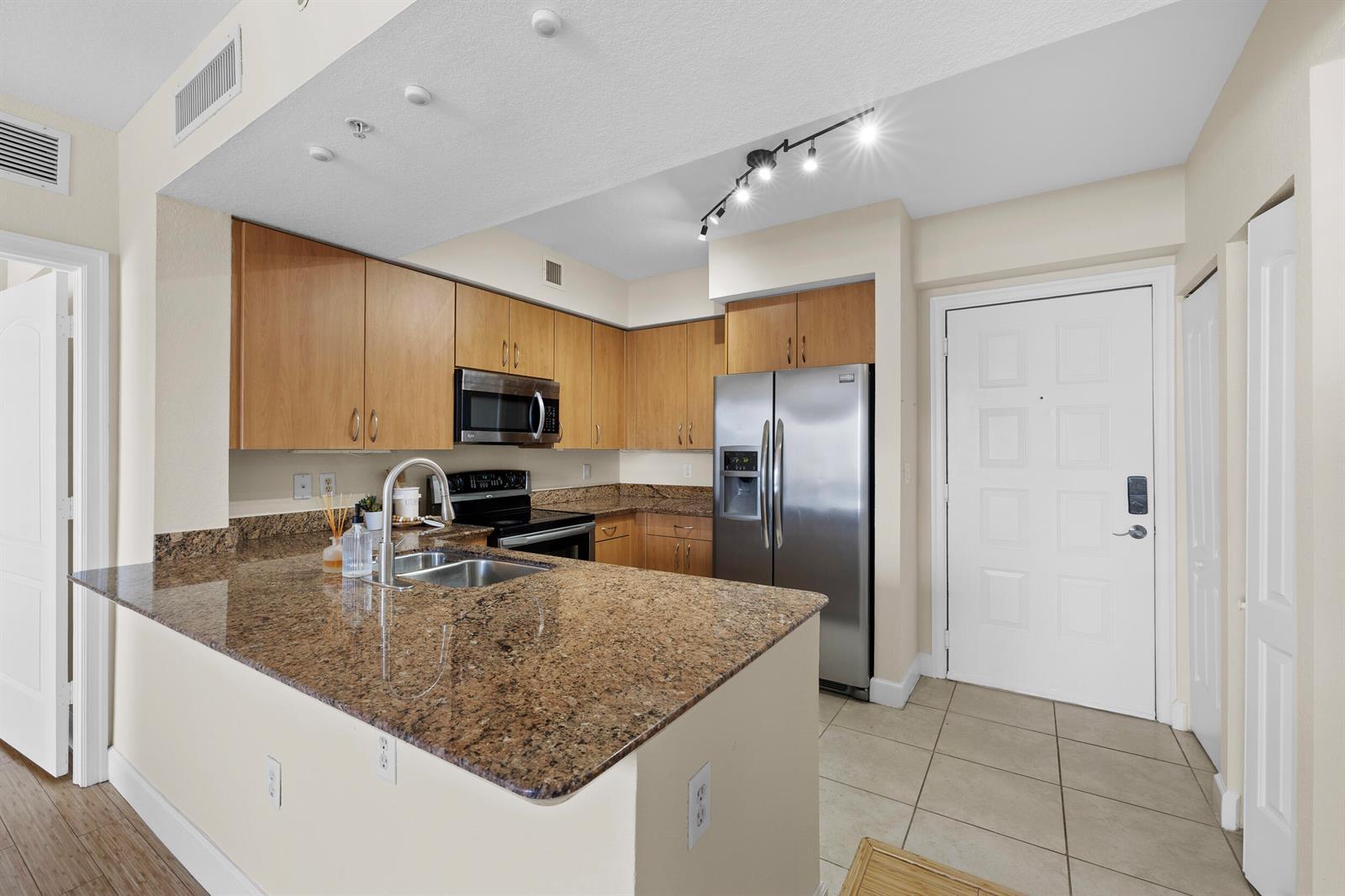 1830 Radius Drive # 803, Hollywood FL 33020