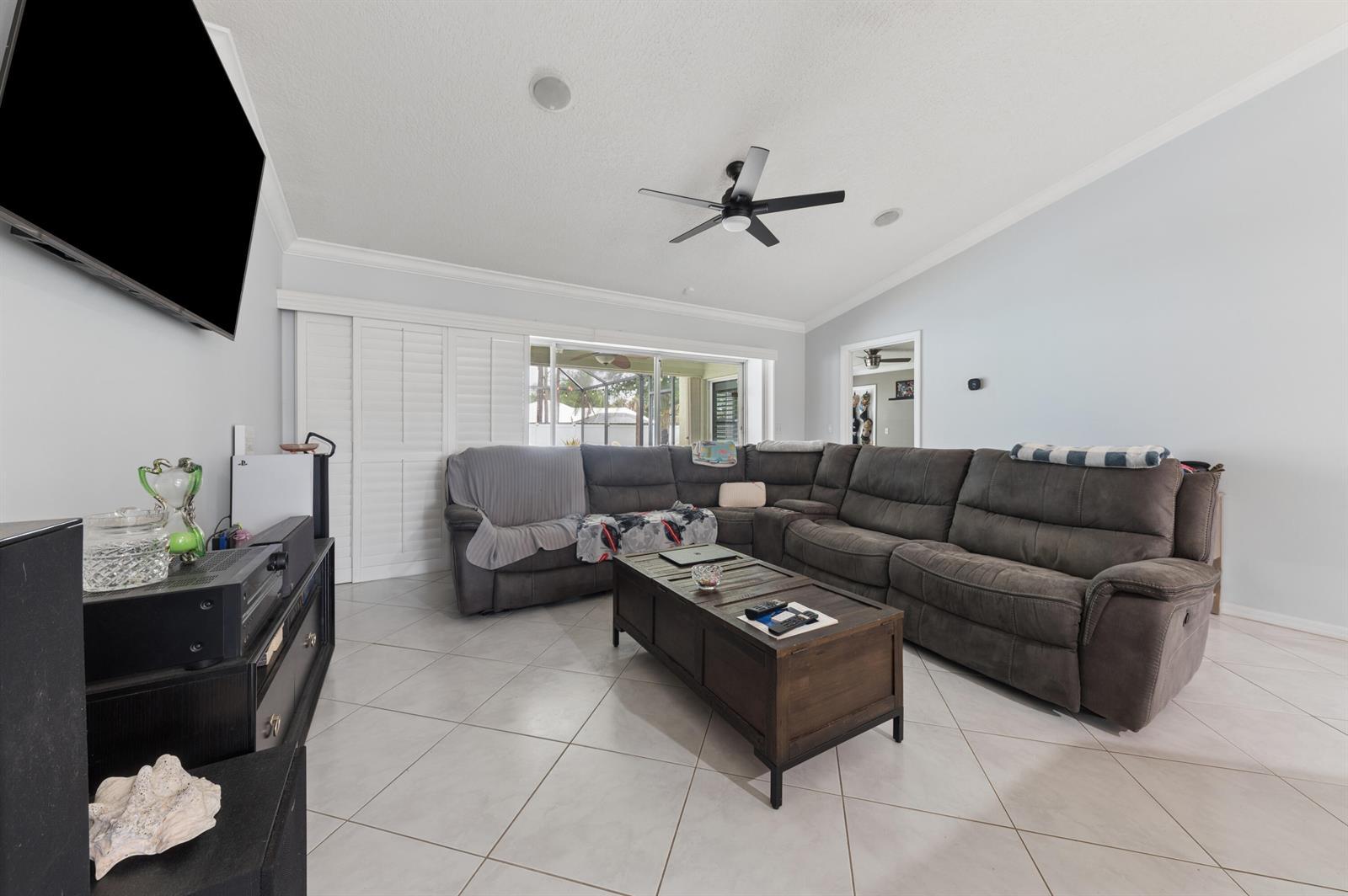 5317 NW South Lanett Circle, Port St. Lucie FL 34986 photo 2