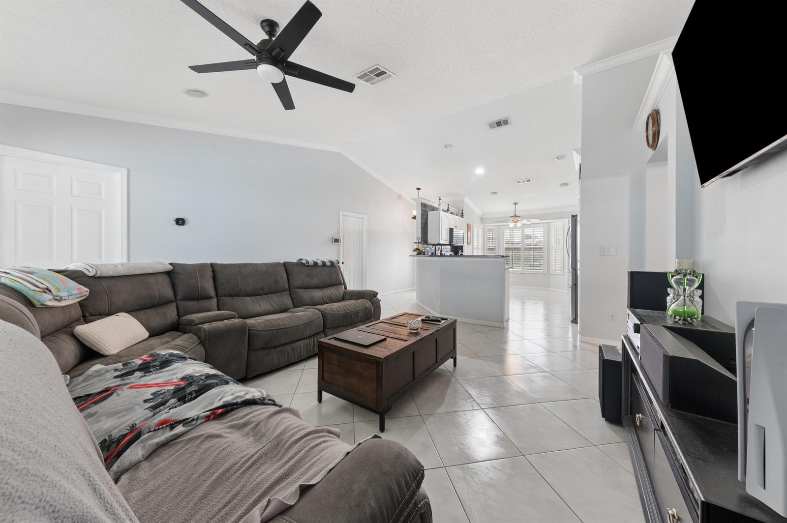 5317 NW South Lanett Circle, Port St. Lucie FL 34986 photo 3
