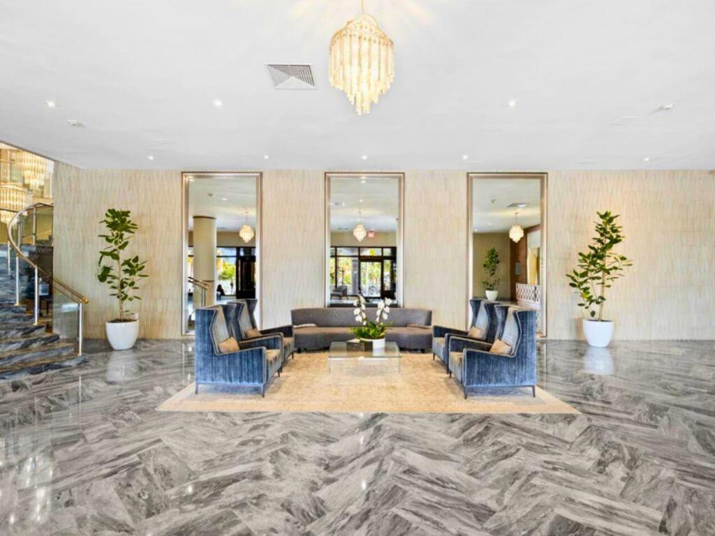 5401 Collins Avenue Apt 144, Miami Beach FL 33140 photo 2