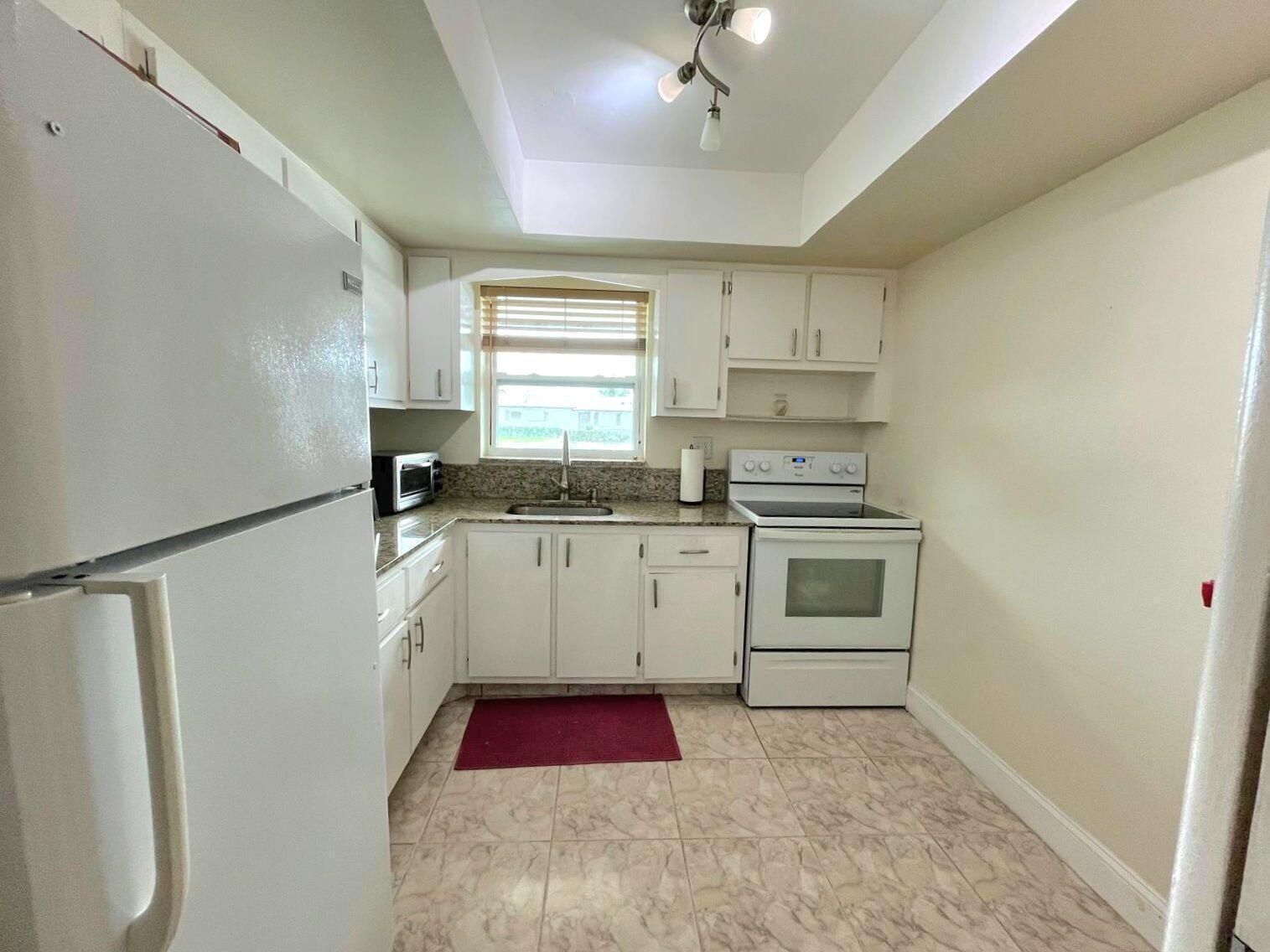 2825 E Crosley Dr Drive E # I, West Palm Beach FL 33415 photo 3