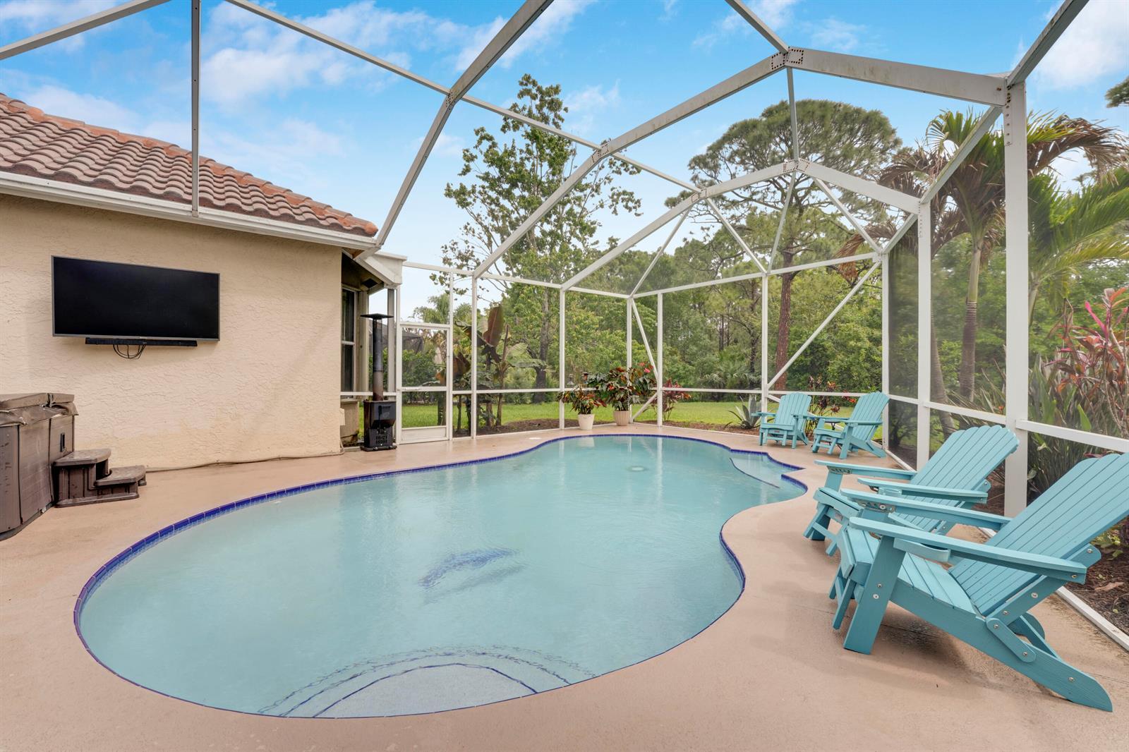 573 SW Saint Kitts Cove, Port St. Lucie FL 34986 photo 2