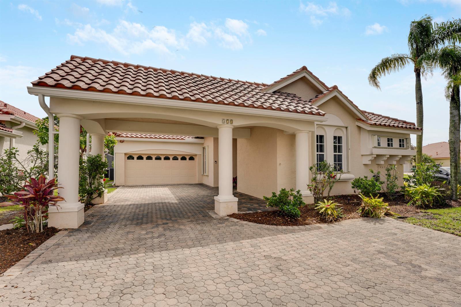 573 SW Saint Kitts Cove, Port St. Lucie FL 34986 photo 4