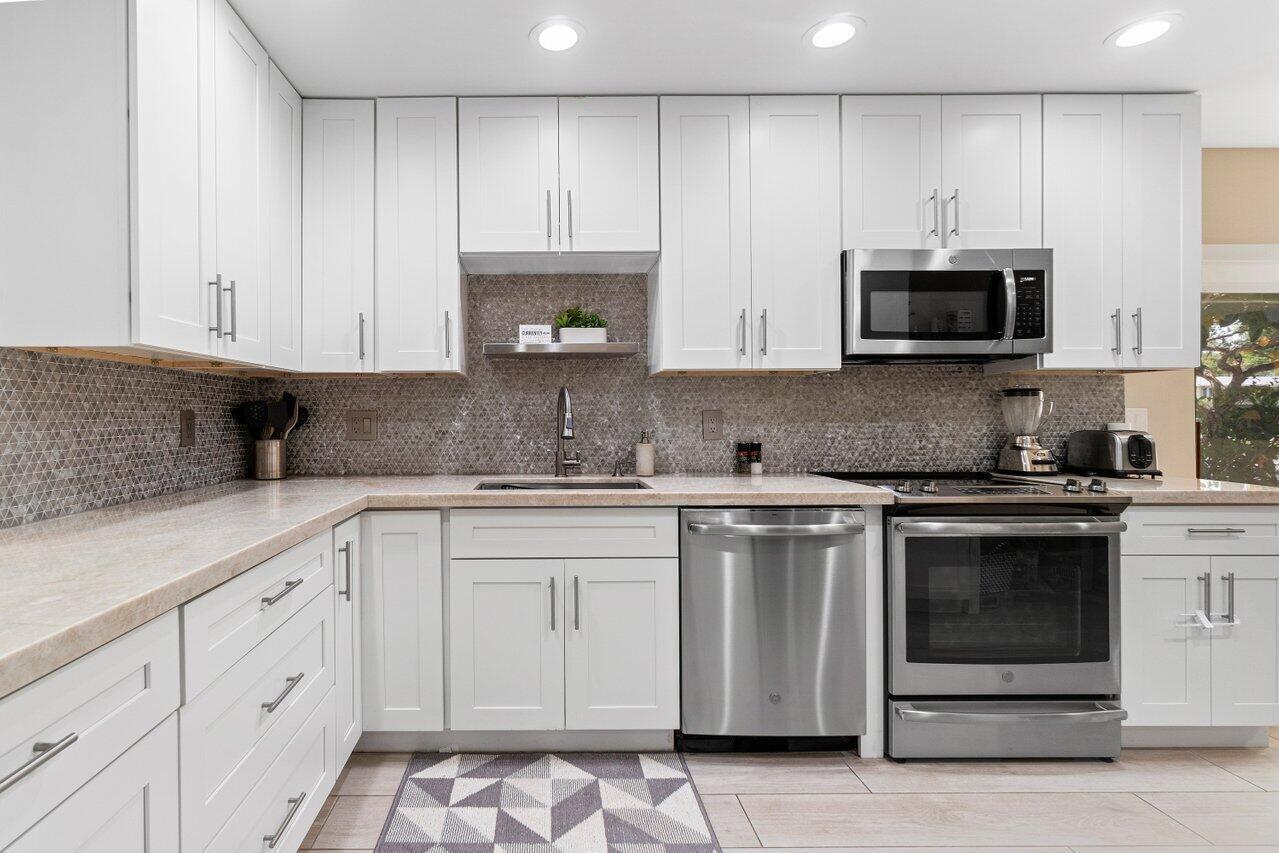 31 Westgate Lane # 31c, Boynton Beach FL 33436 photo 5