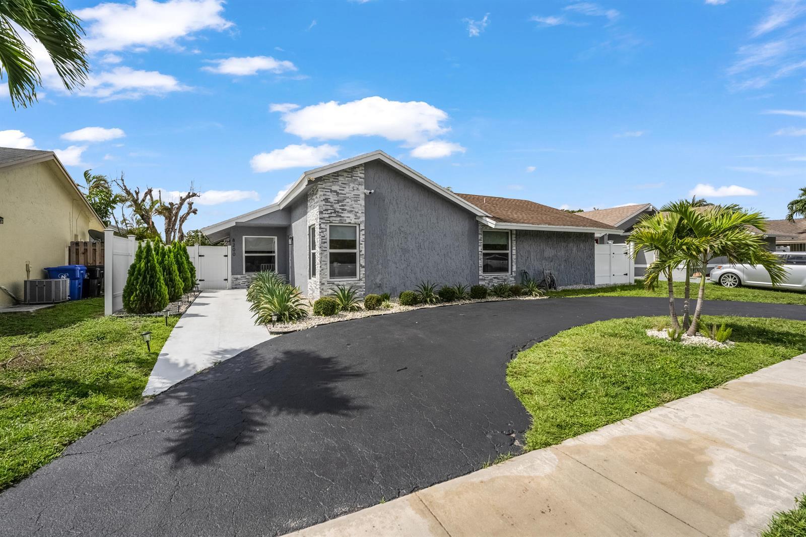 8200 SW 3rd Court, North Lauderdale FL 33068