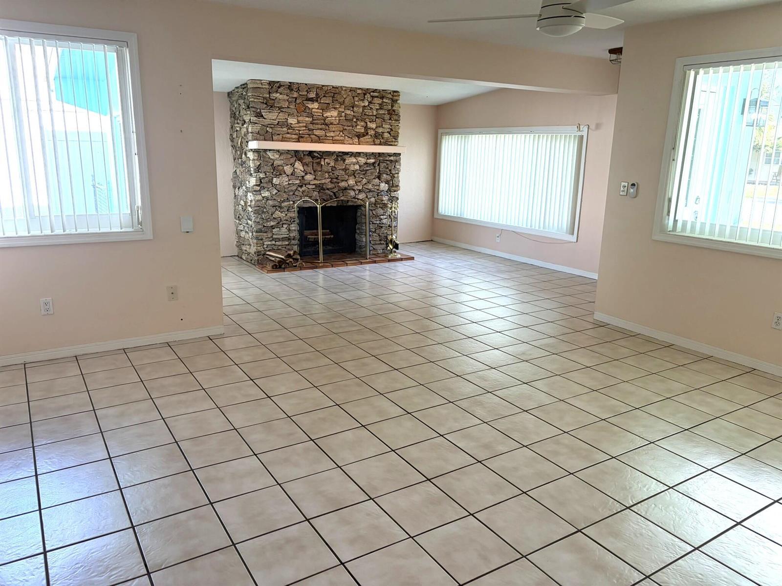 8881 NW 11th Street, Pembroke Pines FL 33024 photo 3