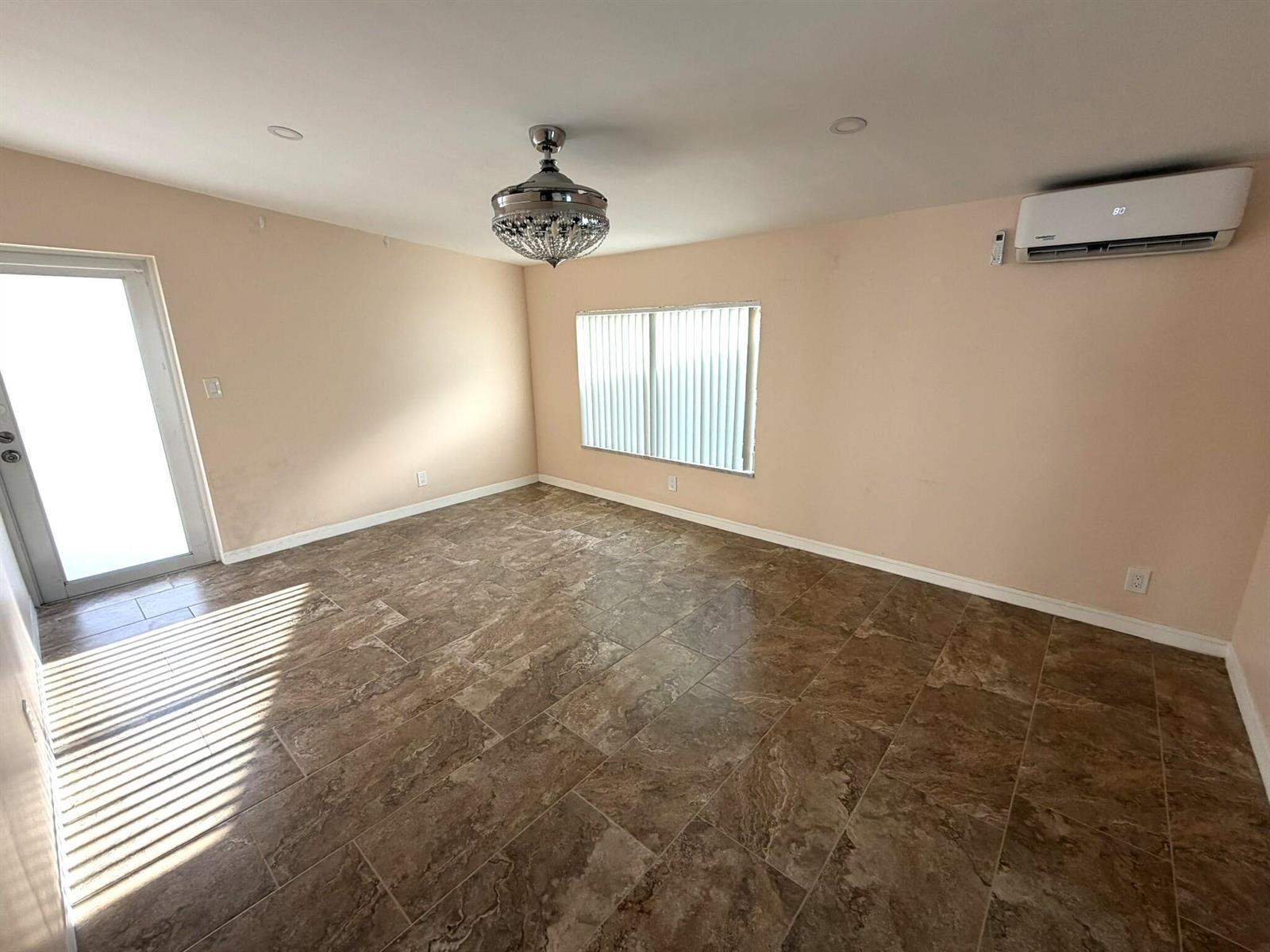 8881 NW 11th Street, Pembroke Pines FL 33024 photo 5
