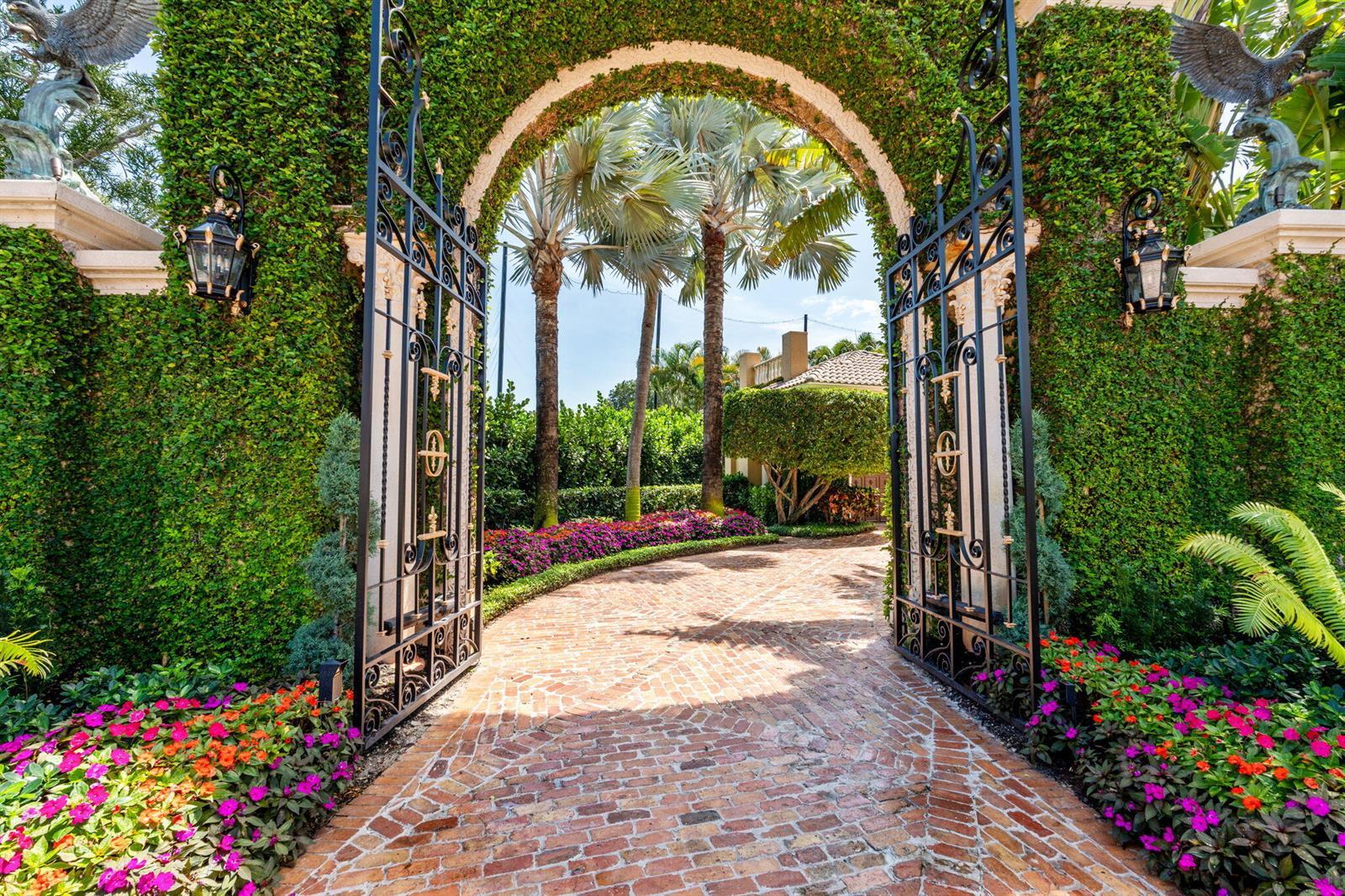 301 Mizner Lake Estates Drive, Boca Raton FL 33432 photo 2