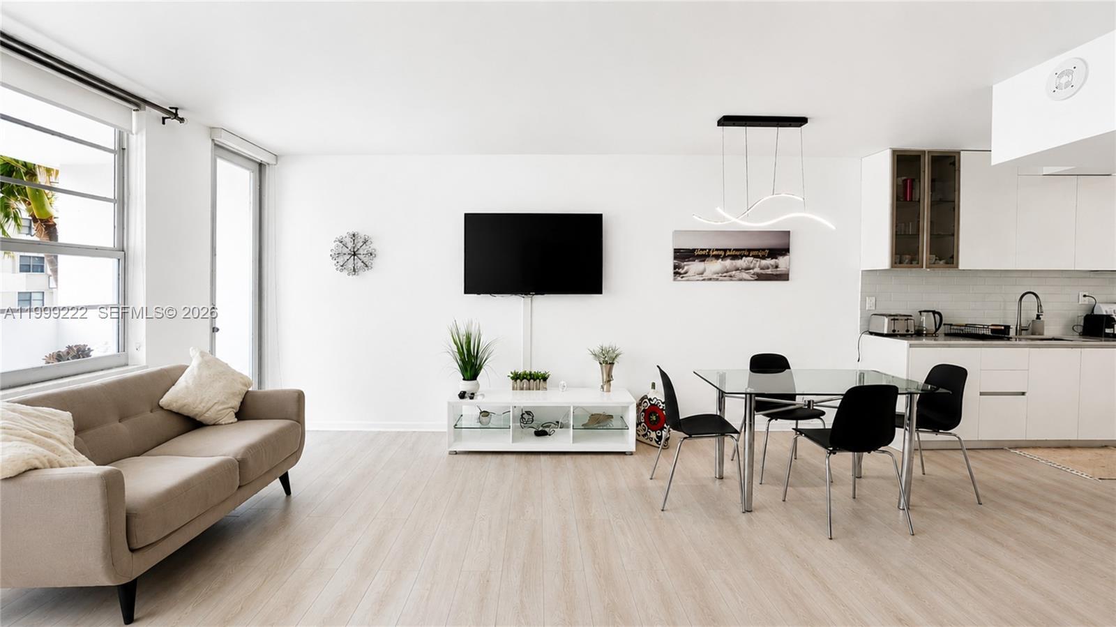 100 Lincoln Rd # 430, Miami Beach FL 33139 photo 4