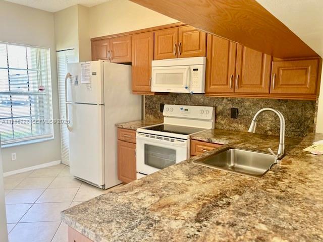 16648 Hemingway Dr, Weston FL 33326 photo 4