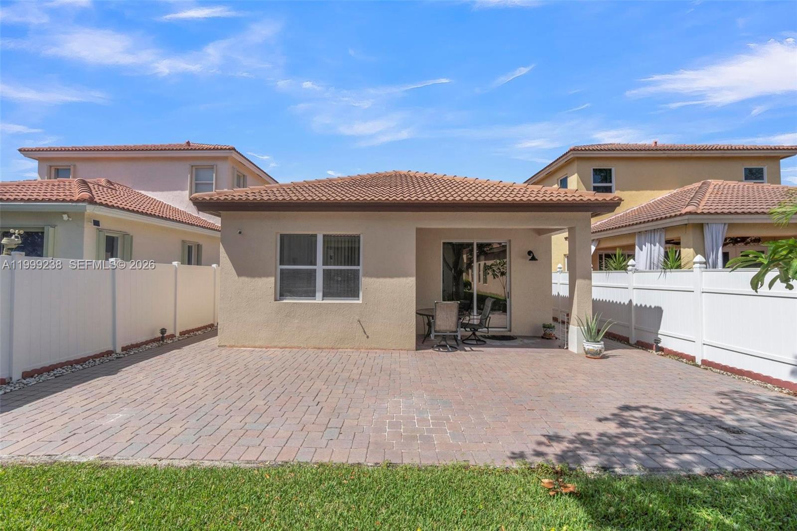 3920 NE 13th Dr, Homestead FL 33033 photo 3
