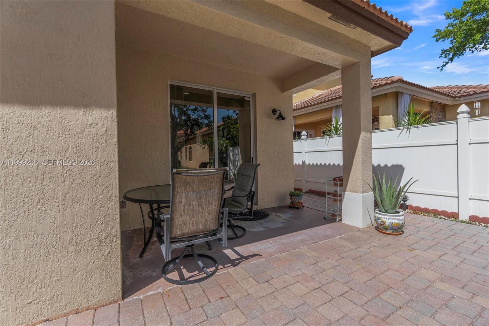 3920 NE 13th Dr, Homestead FL 33033 photo 4