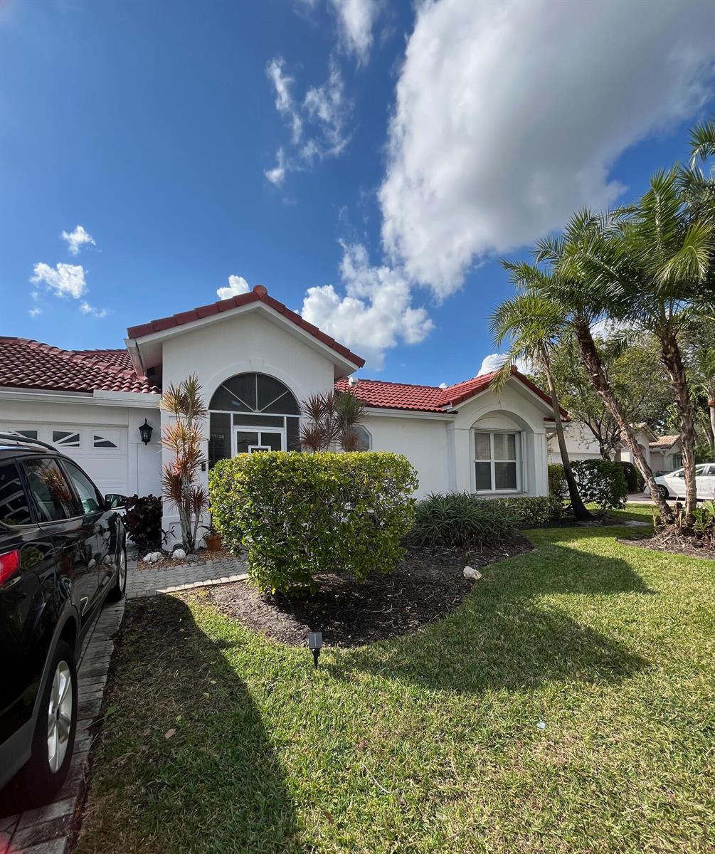 2563 Egret Lake Drive # 1, FL 33413 photo 2