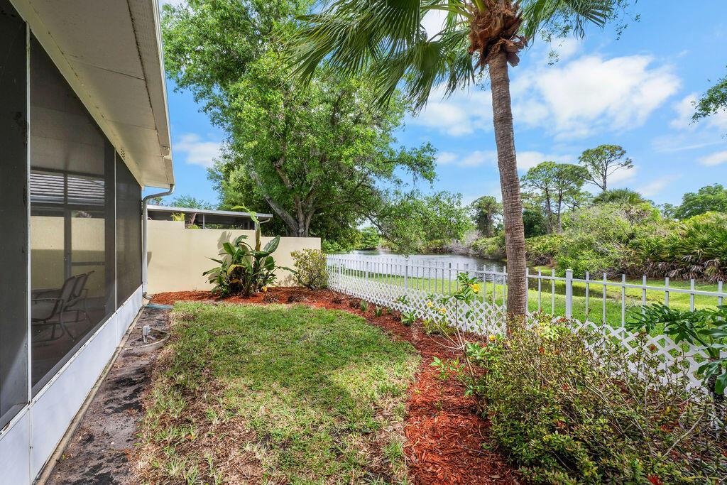 7627 SE Fiddlewood Lane, Hobe Sound FL 33455 photo 5