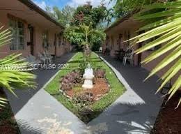 129 SE 5th St, Hallandale Beach FL 33009 photo 2