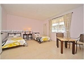 129 SE 5th St, Hallandale Beach FL 33009 photo 5