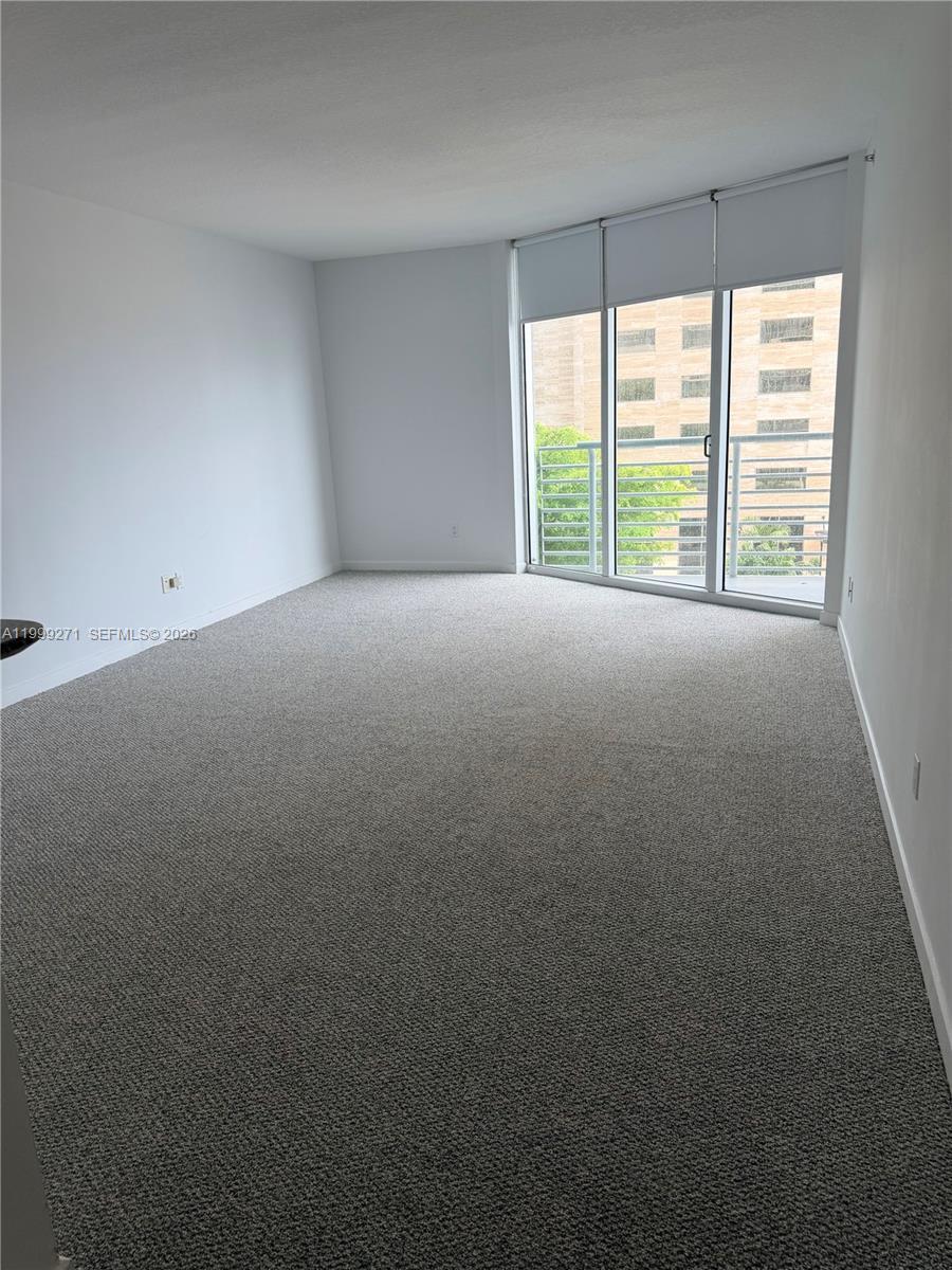 335 S Biscayne Blvd # 1004, Miami FL 33131 photo 2