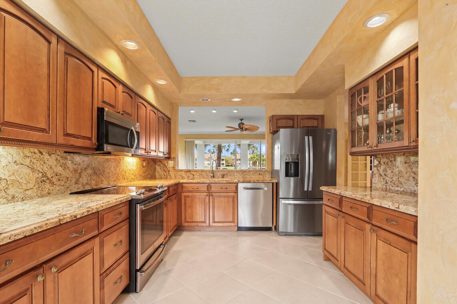 301 S Ryder Cup Cir # 301, Palm Beach Gardens FL 33418 photo 5