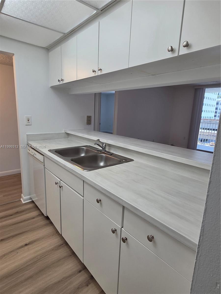 850 N Miami Ave # 605, Miami FL 33136 photo 2