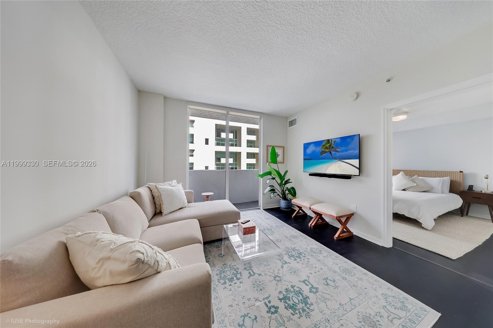 115 SW 11th St # 505, Miami FL 33130 photo 4