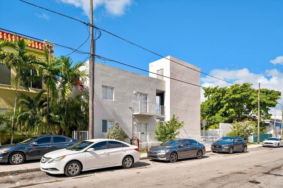 750 SW 2nd Street # 4, Miami FL 33130 photo 4