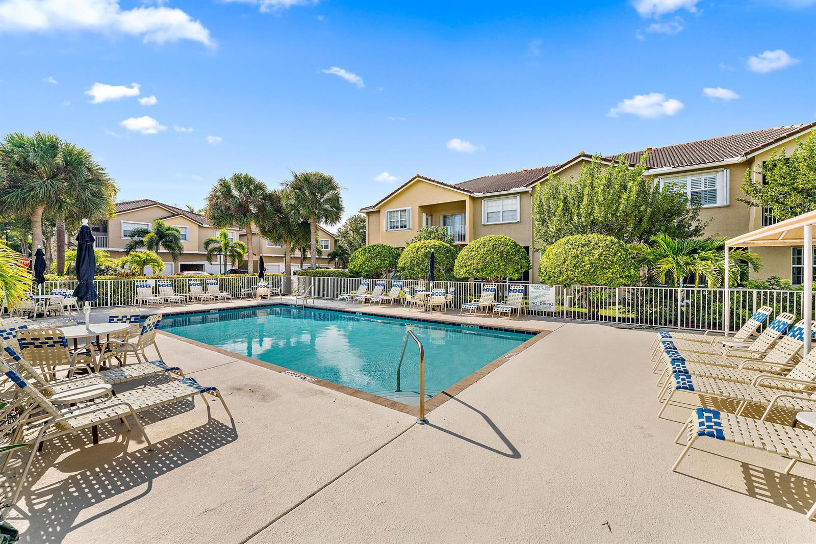 106 Lighthouse Circle # G, Tequesta FL 33469 photo 2