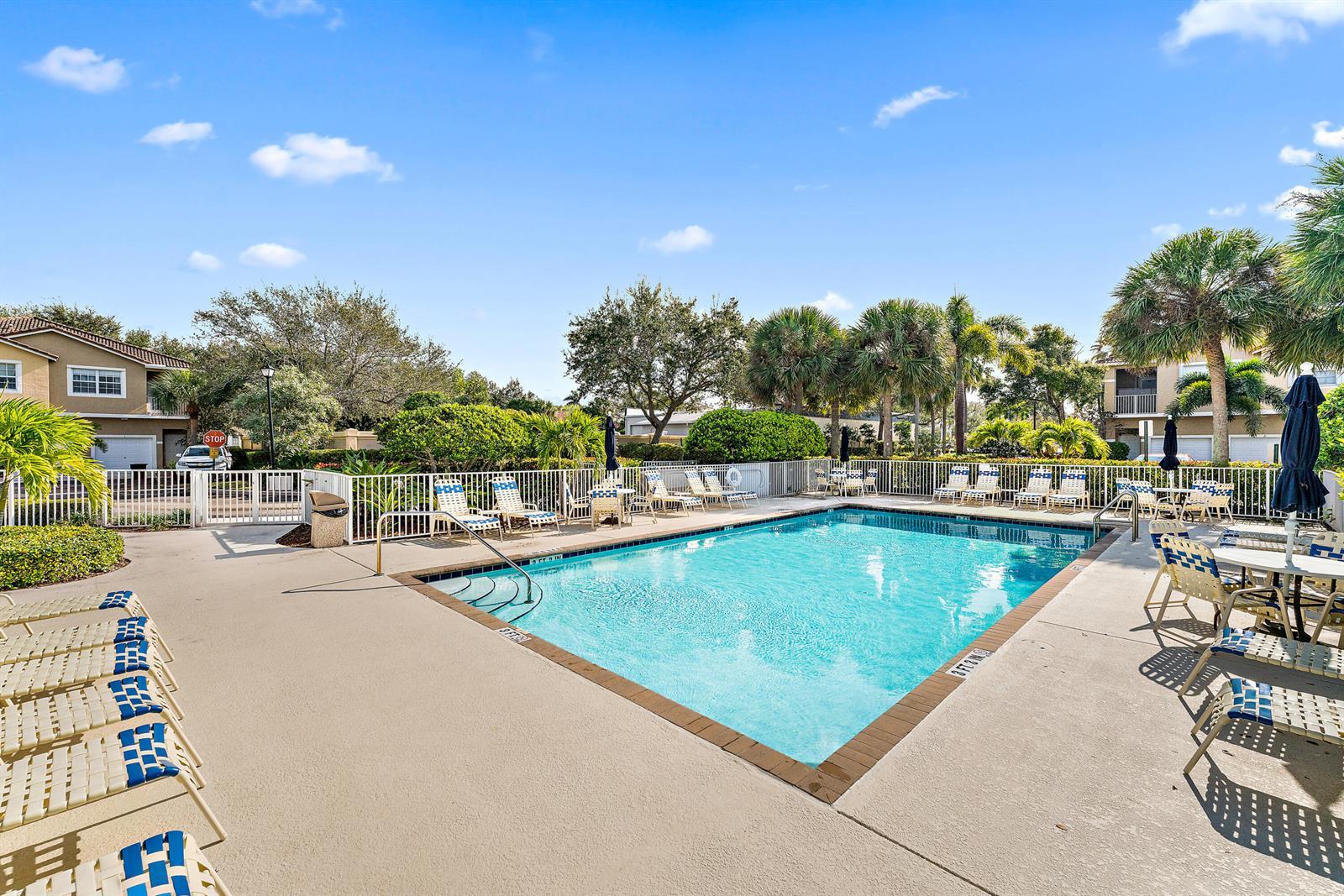 106 Lighthouse Circle # G, Tequesta FL 33469 photo 3