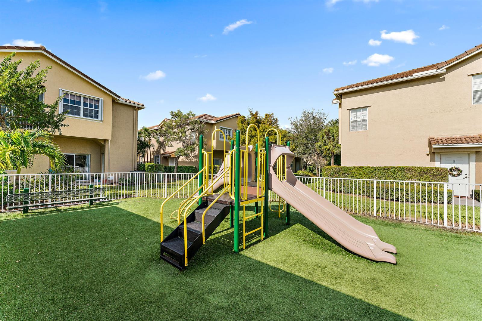 106 Lighthouse Circle # G, Tequesta FL 33469 photo 4