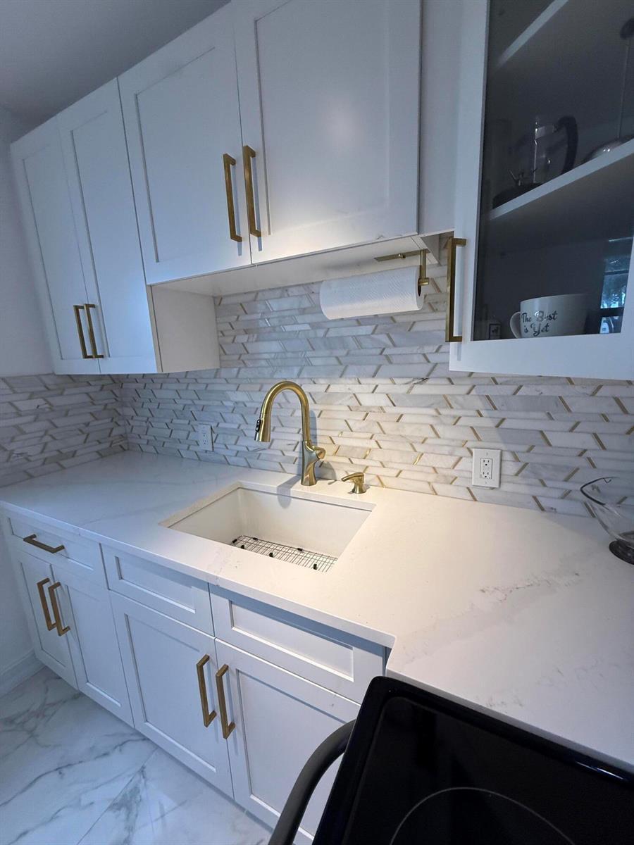 389 Fanshaw J # 389, Boca Raton FL 33434 photo 3