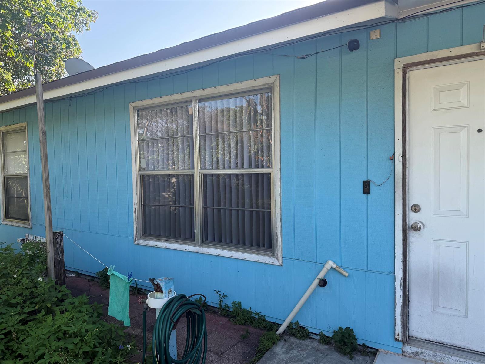 4666 E Holt, West Palm Beach FL 33415