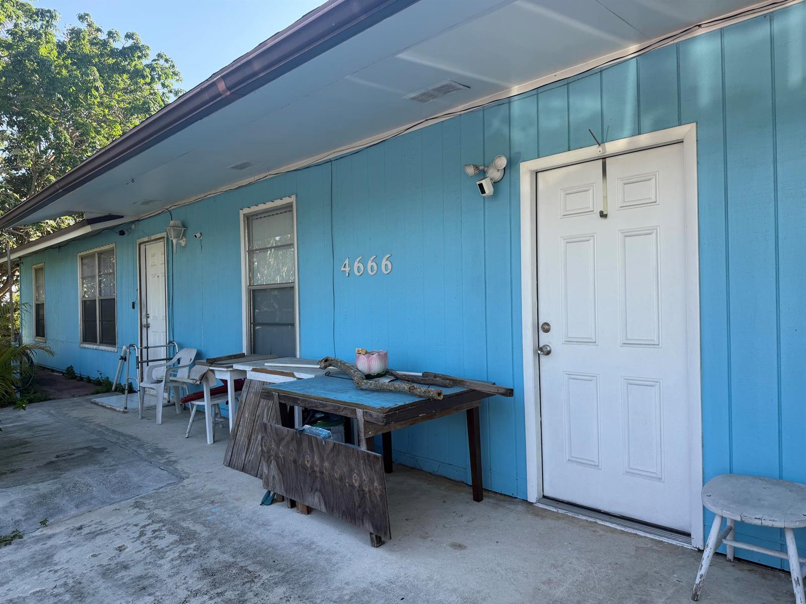 4666 E Holt, West Palm Beach FL 33415 photo 4