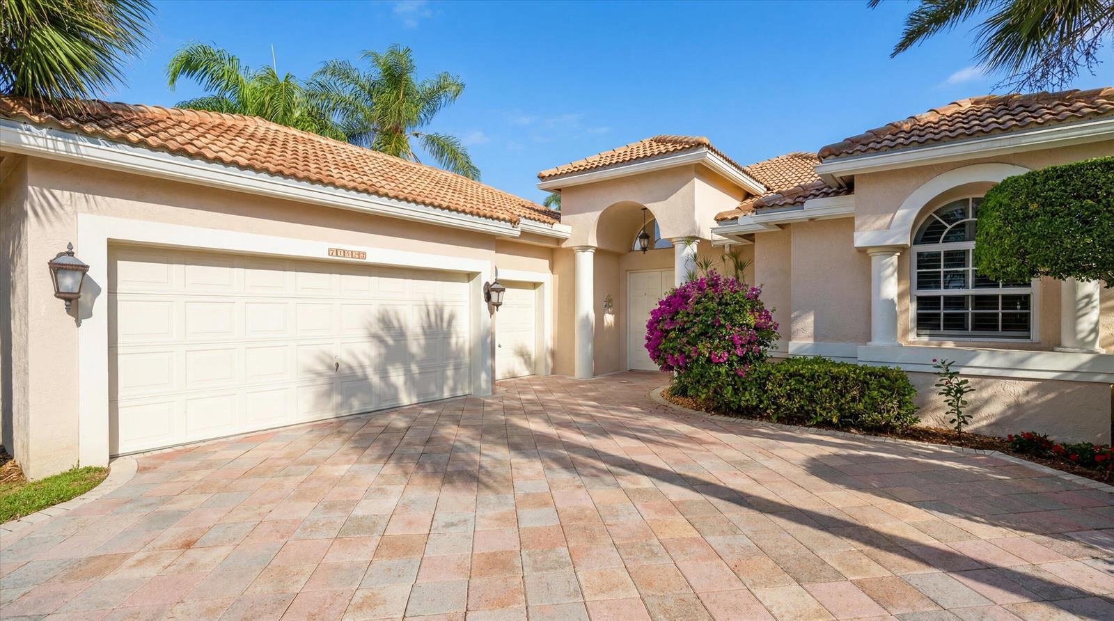 10802 Greenbriar Villa Drive, Lake Worth FL 33449 photo 3