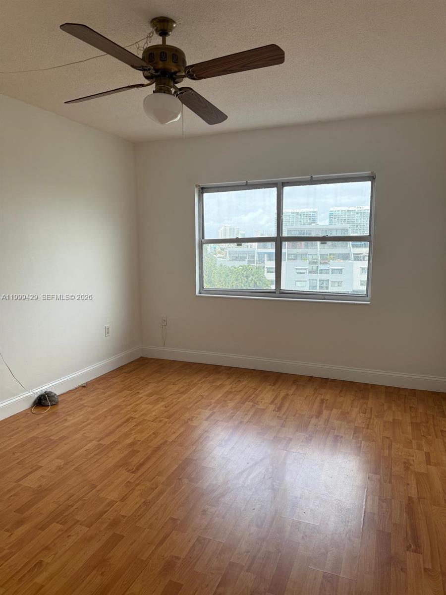 400 Kings Point Dr # 527, Sunny Isles Beach FL 33160 photo 4