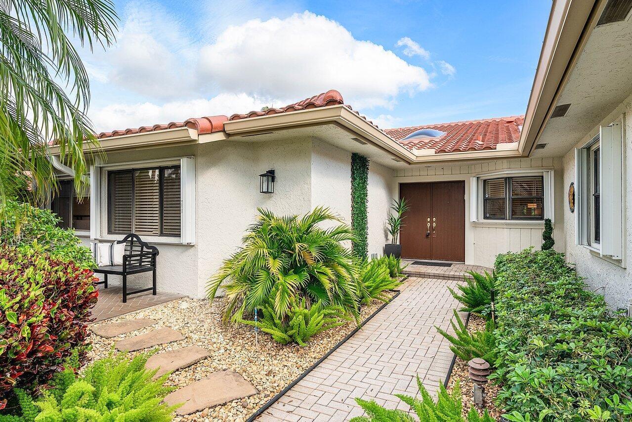 18 Bristol Lane, Boynton Beach FL 33436 photo 5
