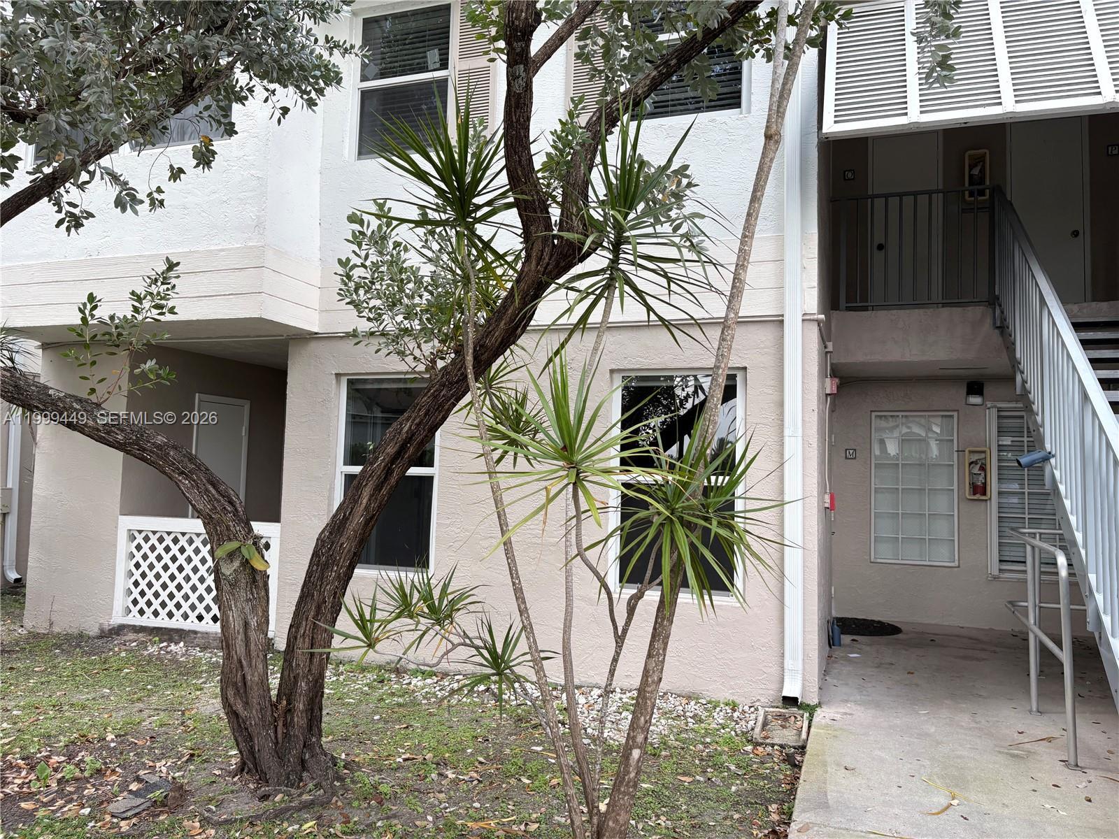 Hialeah, FL 33015 photo 4