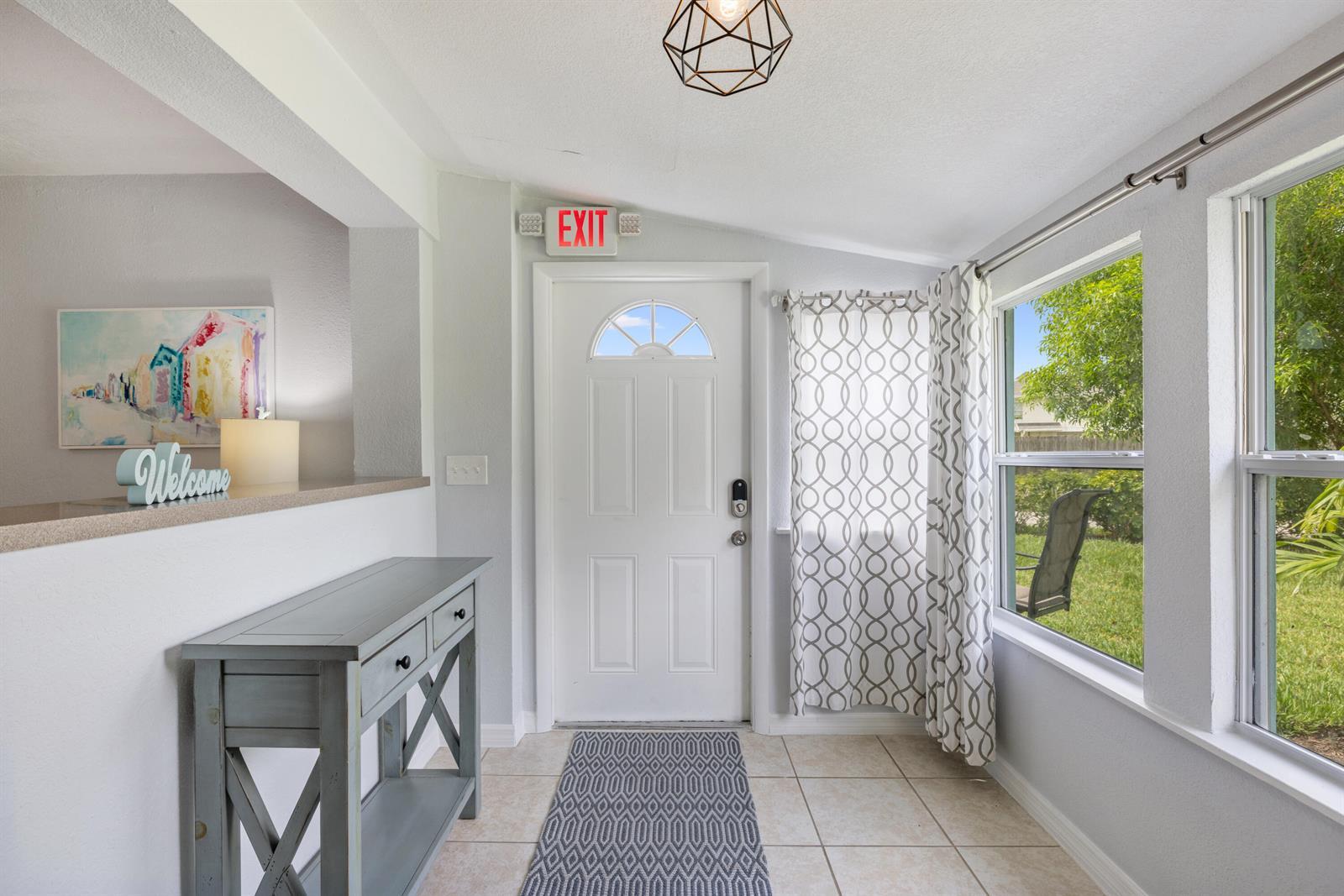 1310 4th Court, Vero Beach FL 32960 photo 2