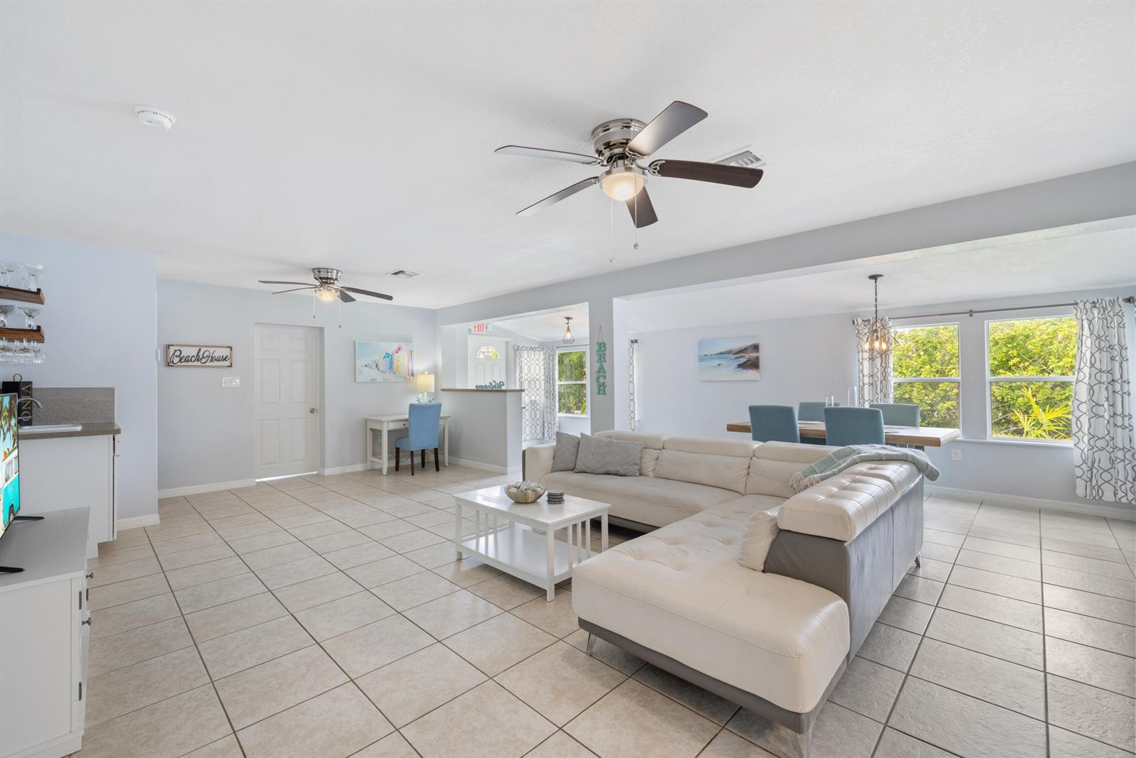 1310 4th Court, Vero Beach FL 32960 photo 4