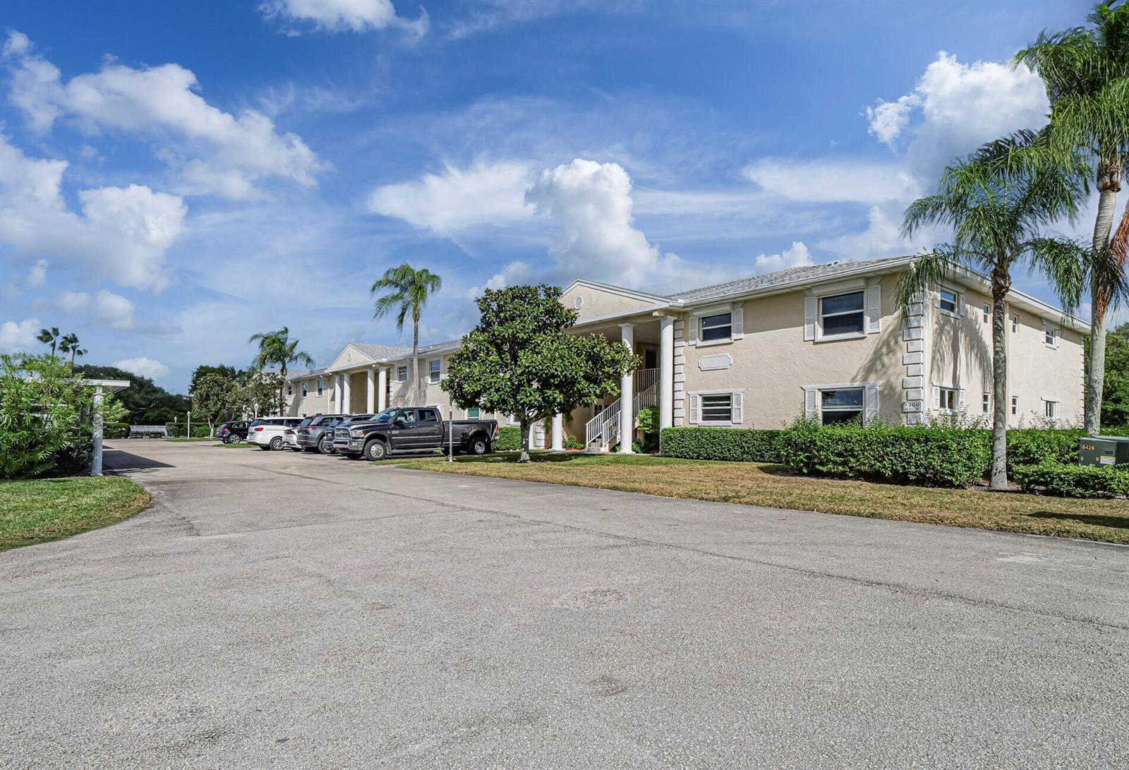 700 Lake Orchid Circle # 209, Vero Beach FL 32962