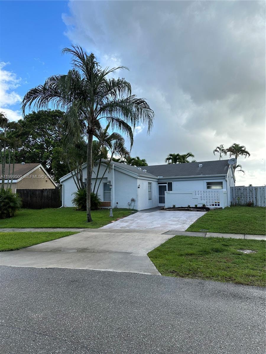 9841 Ridgecreek Rd, Boca Raton FL 33496 photo 2