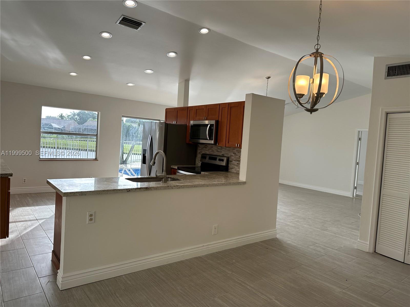 9841 Ridgecreek Rd, Boca Raton FL 33496 photo 4