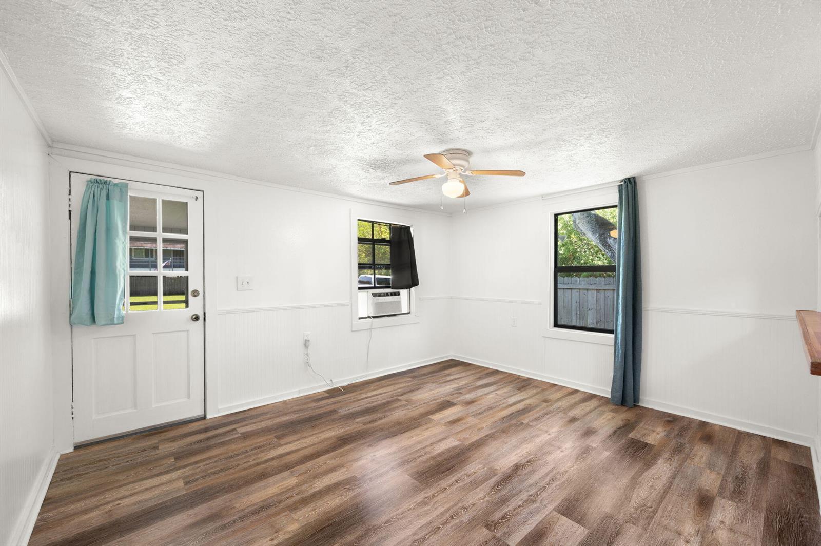 390 Baysinger Avenue, Fort Pierce FL 34982 photo 3