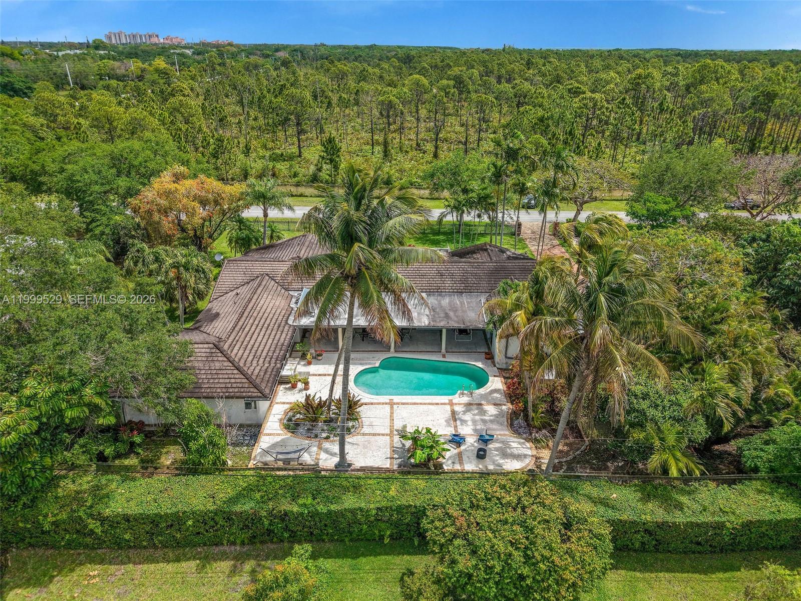 15280 SW 72nd Ave, Palmetto Bay FL 33157