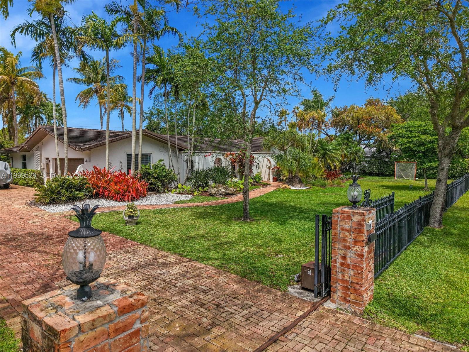 15280 SW 72nd Ave, Palmetto Bay FL 33157 photo 5