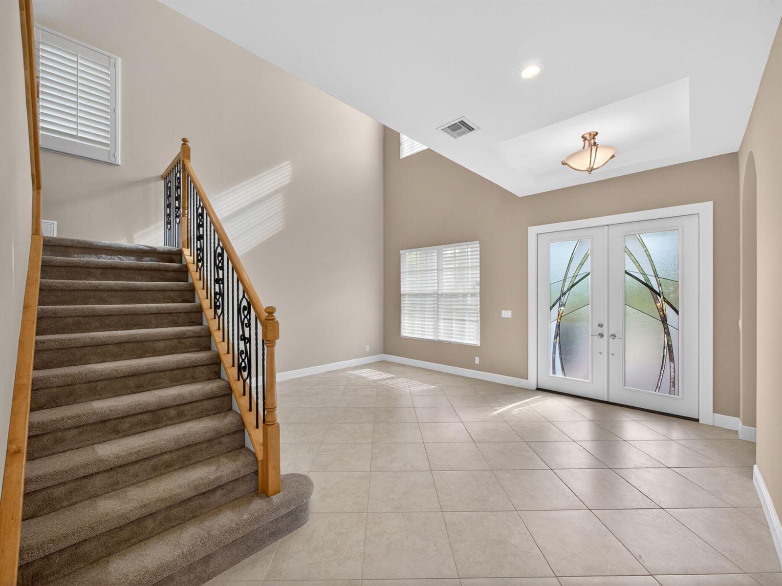 12054 Aviles Circle, Palm Beach Gardens FL 33418 photo 2