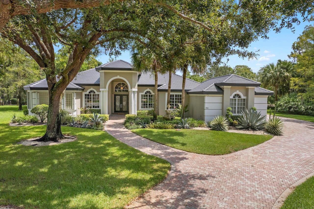 856 Forest Glen Lane, Wellington FL 33414