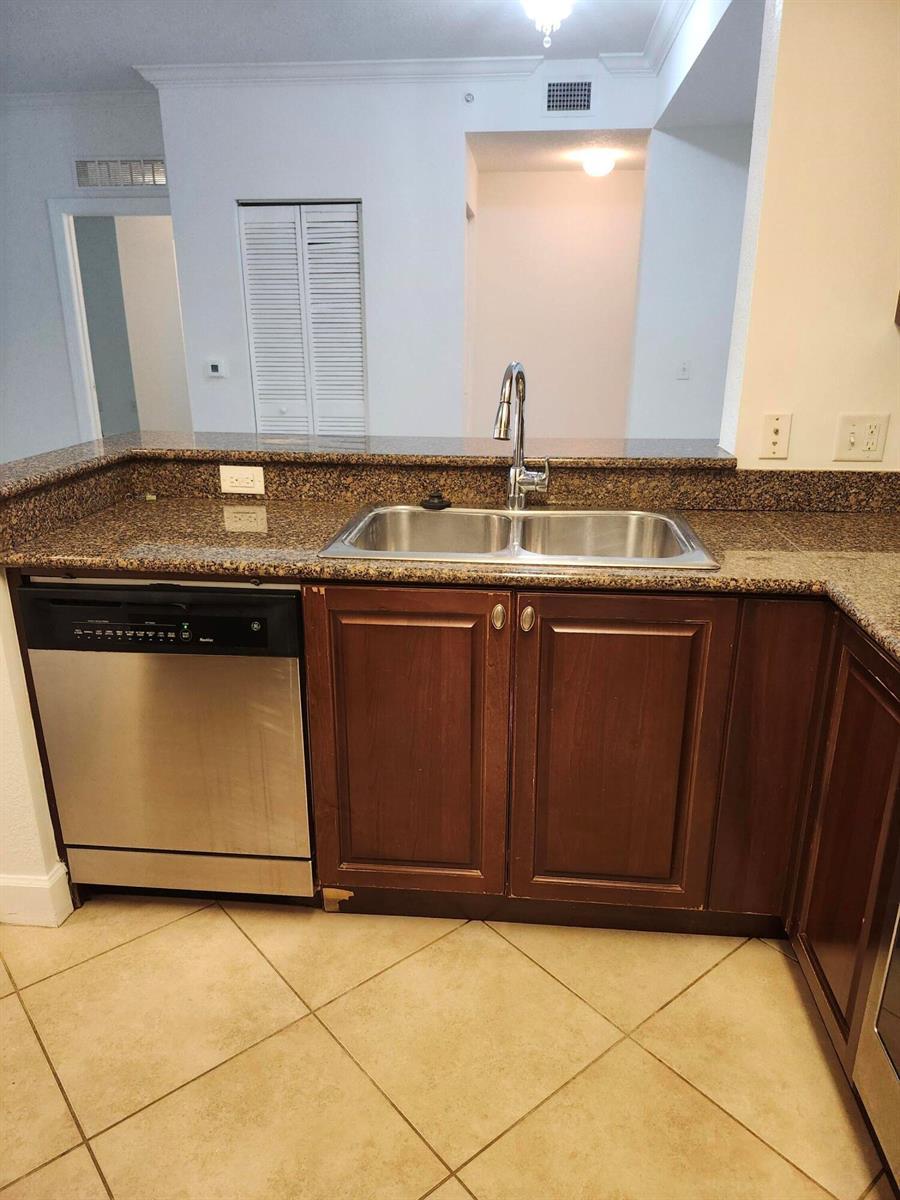 1660 Renaissance Commons Boulevard # 2122, Boynton Beach FL 33426 photo 4