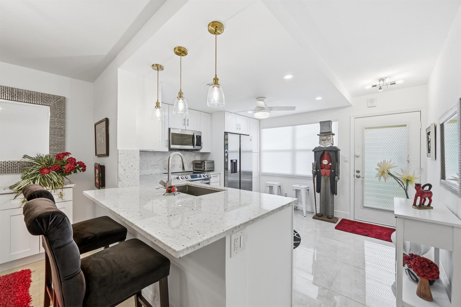 2403 Antigua Circle # M1, Coconut Creek FL 33066 photo 2