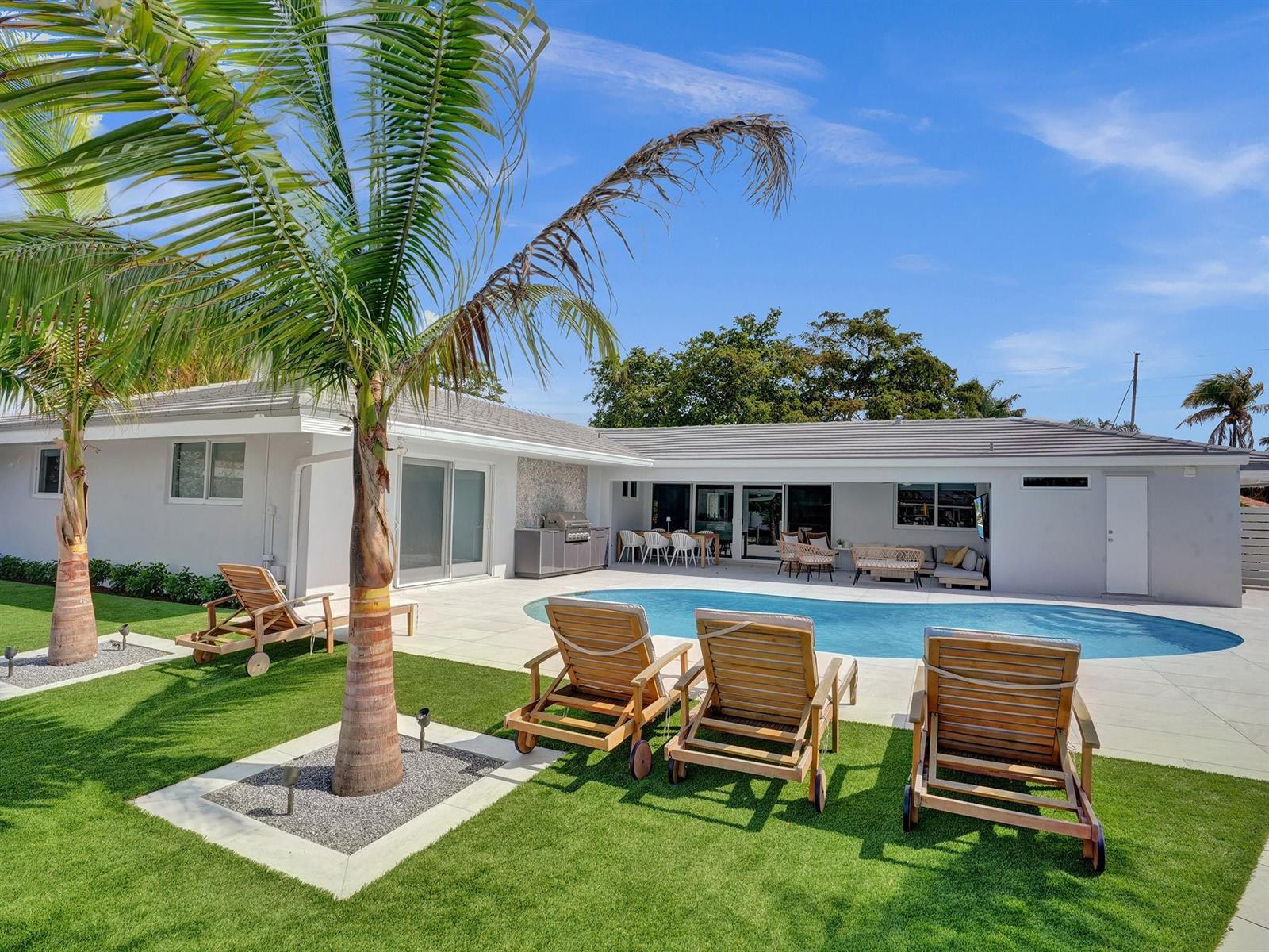 5581 NE 31st Avenue, Fort Lauderdale FL 33308 photo 2