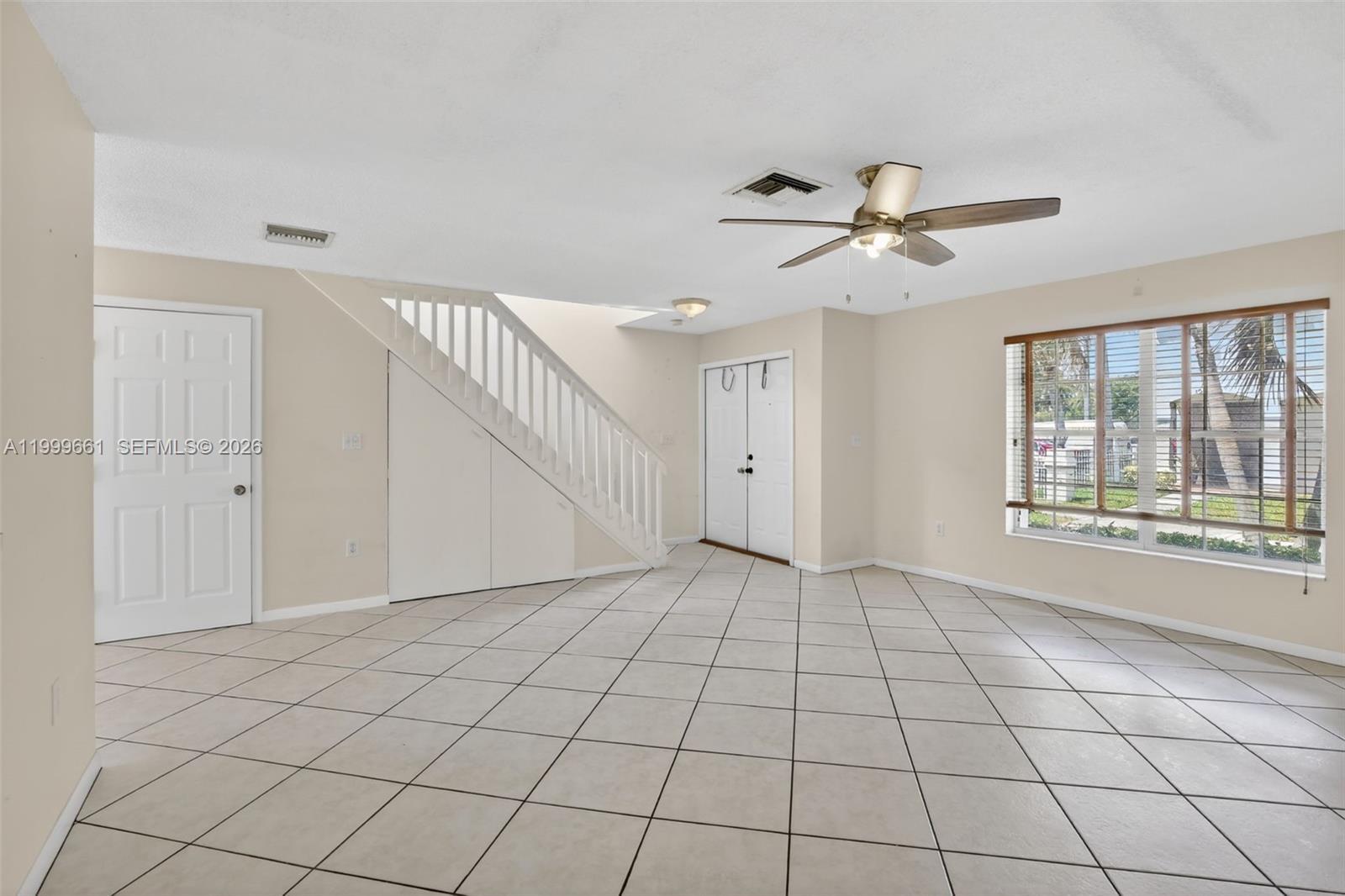 10845 NW 8th St, Pembroke Pines FL 33026 photo 4